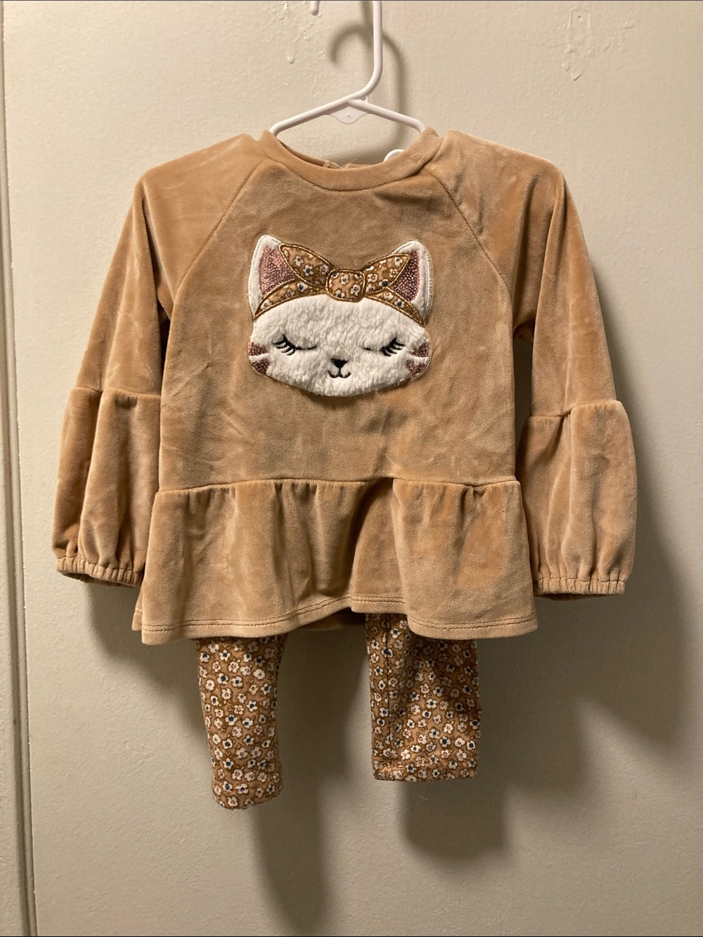 Btween Cat Outfit